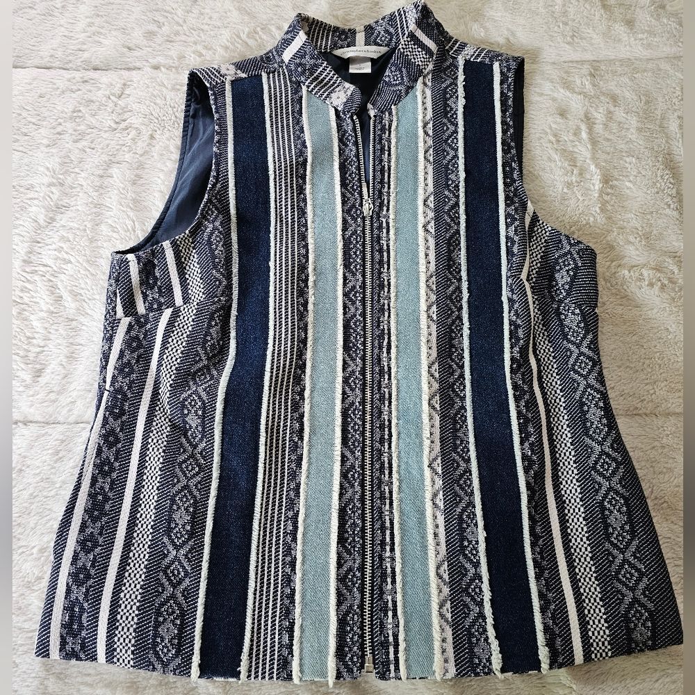 Christopher & Banks Striped Blue Zip-up Vest Size Small. EXCELLENT CONDITION!